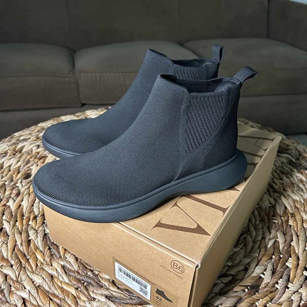 Vivaia Black Knit Urban Ankle Boots